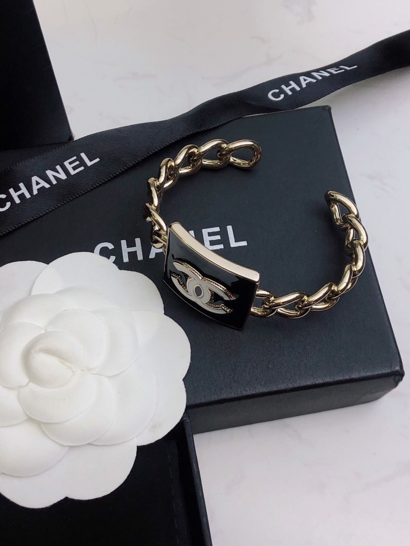 Ch**el bracelets